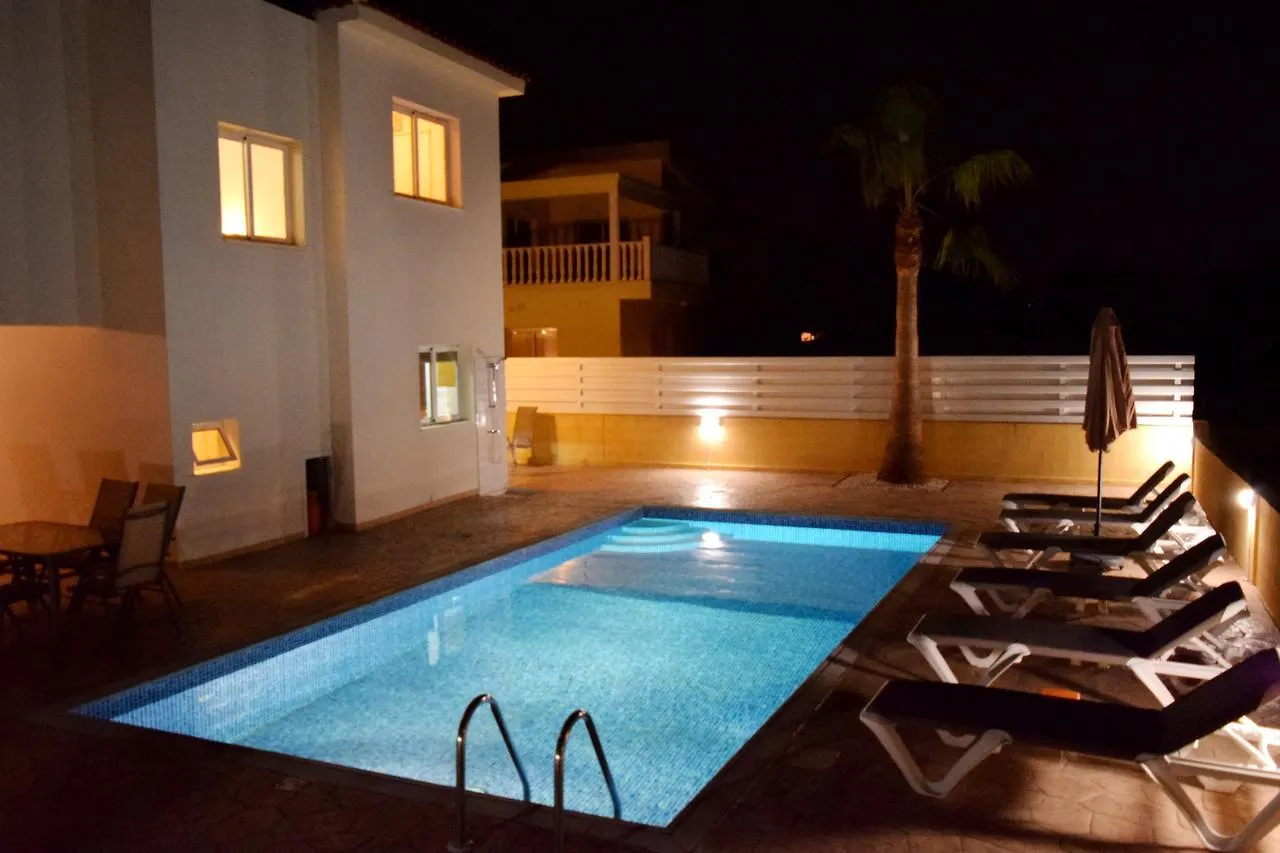 Villa Mareアヤナパ